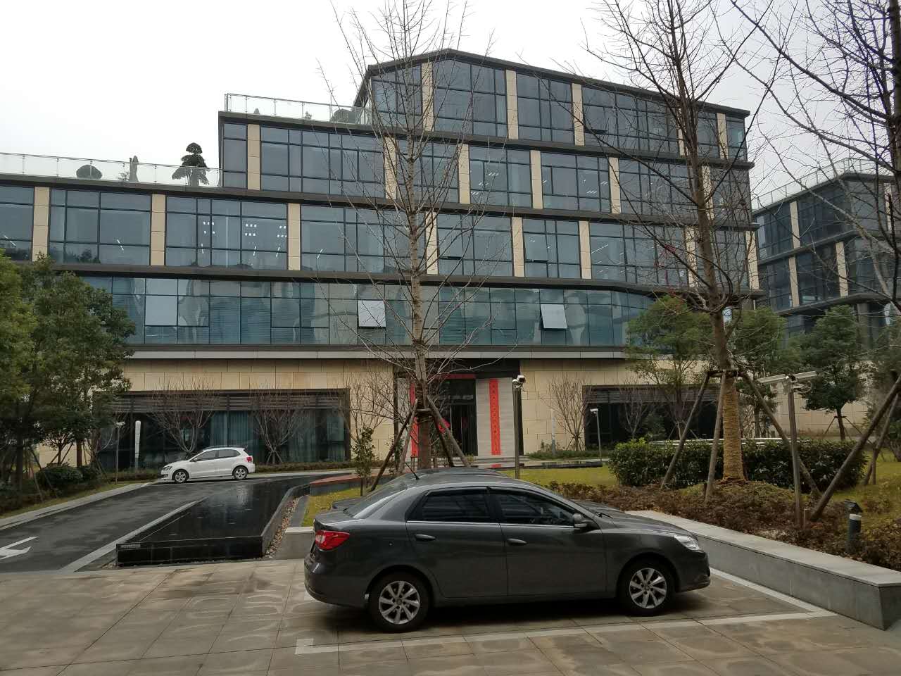 厂房正门图