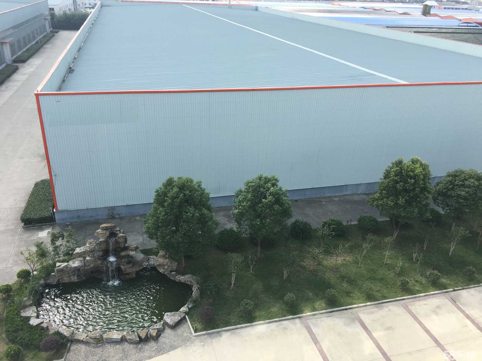 厂房正门图
