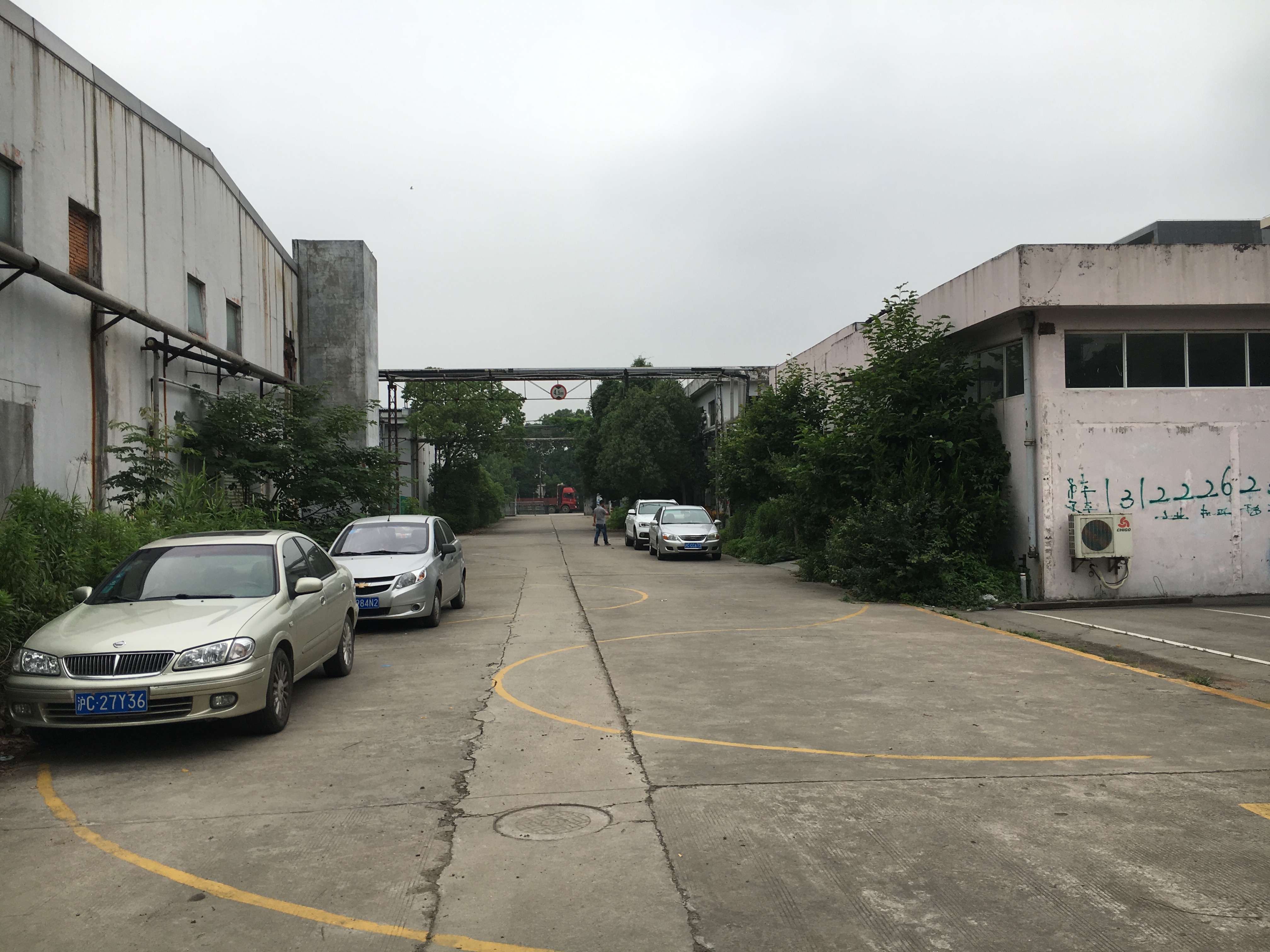厂房正门图
