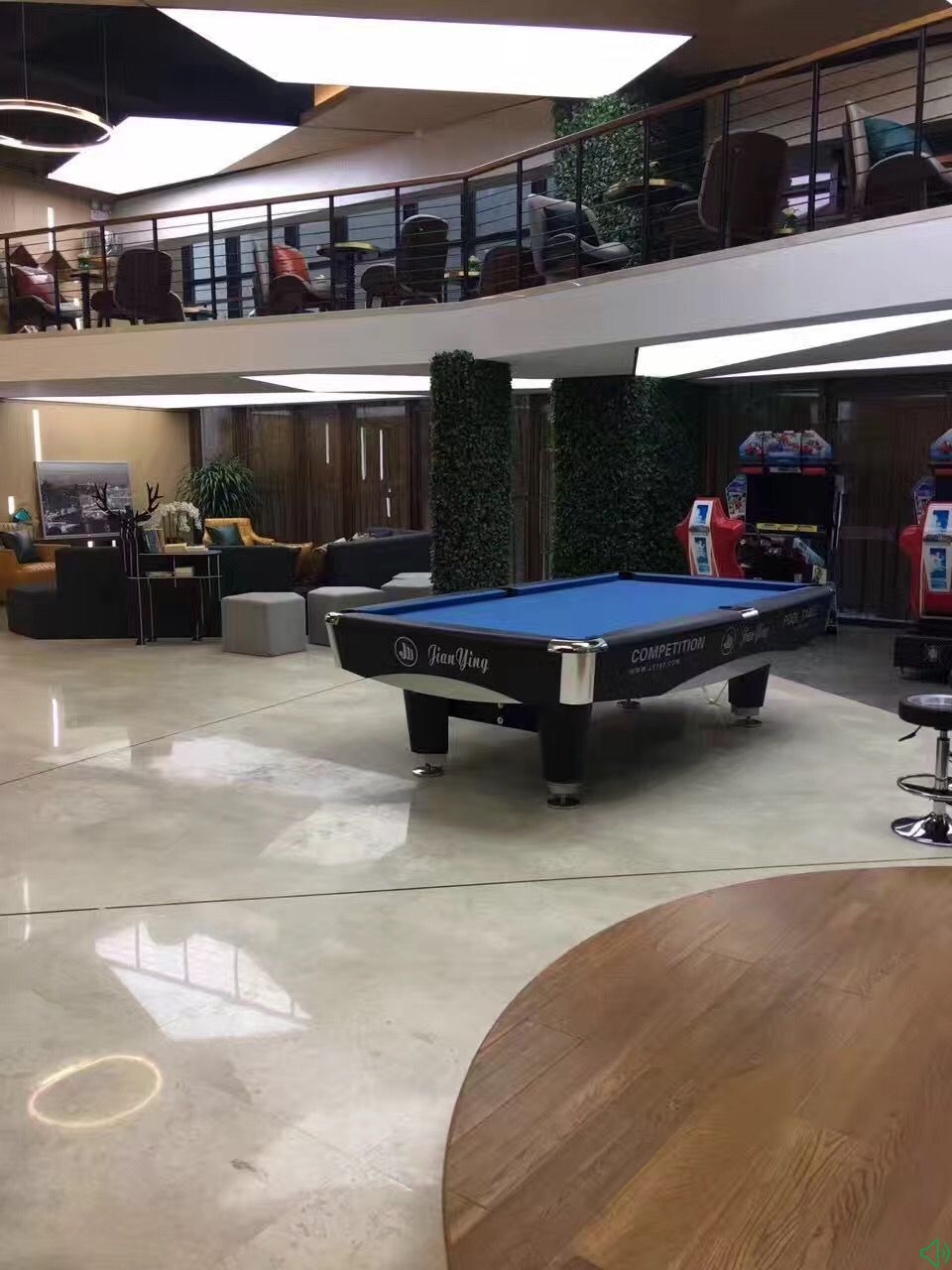 厂房正门图