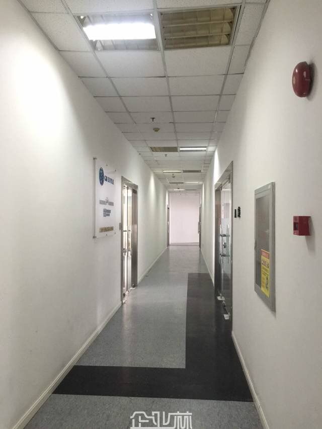 厂房正门图