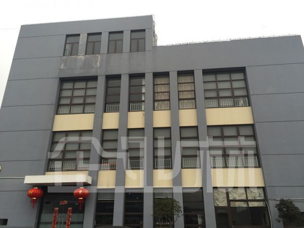 厂房正门图