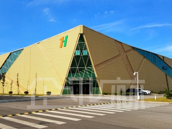 厂房正门图