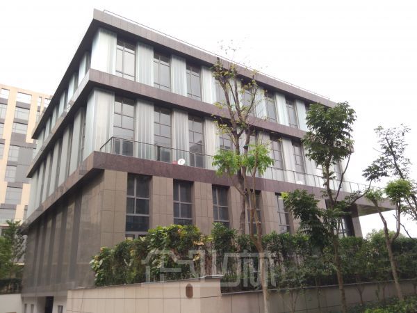 厂房正门图