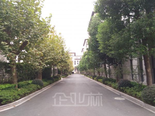 厂房正门图