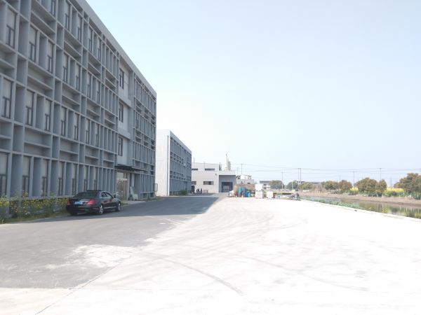 厂房正门图