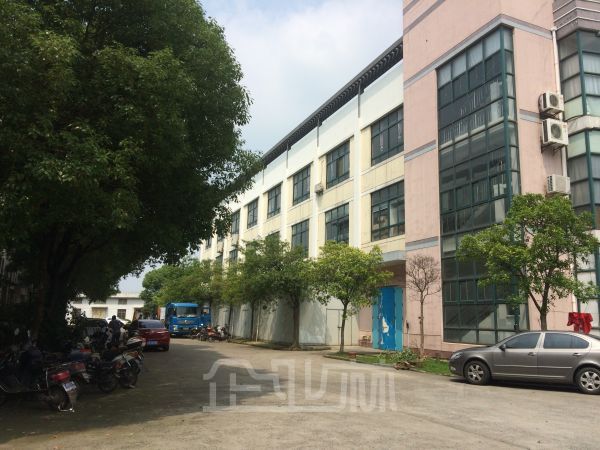 厂房正门图