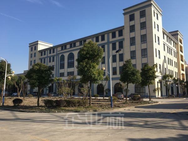 厂房正门图