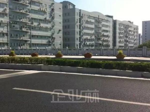 厂房正门图