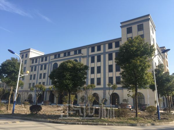 厂房正门图