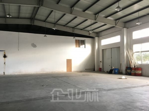 佘山 单层厂房3300平 带精装修办公 宿舍