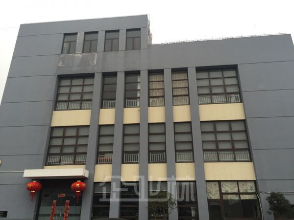 厂房正门图