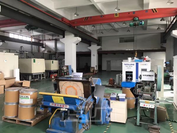 厂房正门图