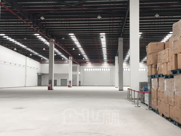 厂房正门图