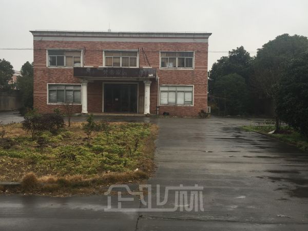 松江洞泾底楼2100平米