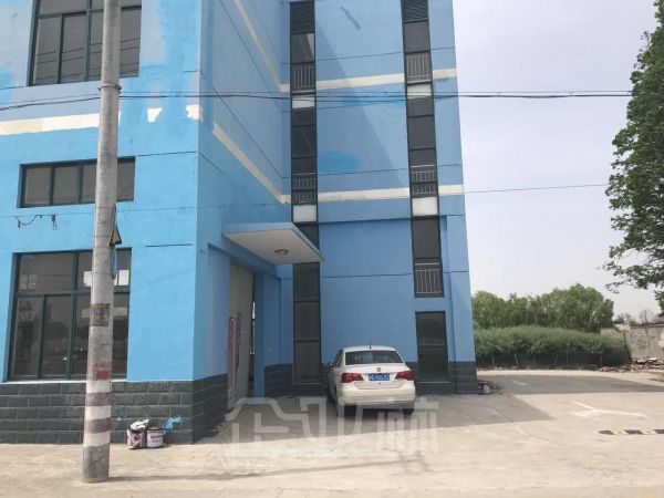 青浦工业区 独门独院三层厂房 2000平