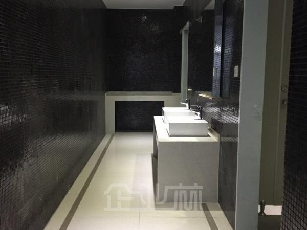 办公正门图