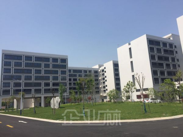 厂房正门图