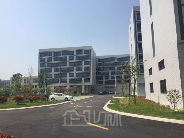 厂房正门图