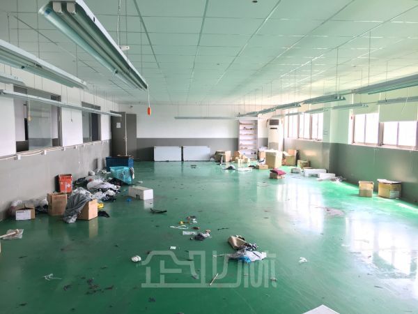 厂房正门图