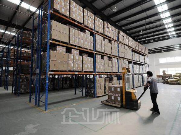 金桥南区500到2000平米底楼出租,有卸货平台