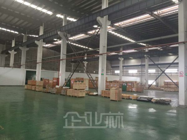 厂房正门图