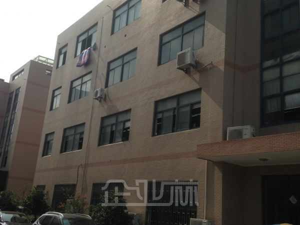 厂房正门图