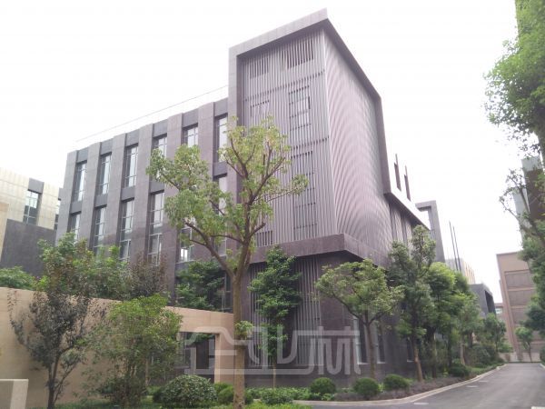 厂房正门图