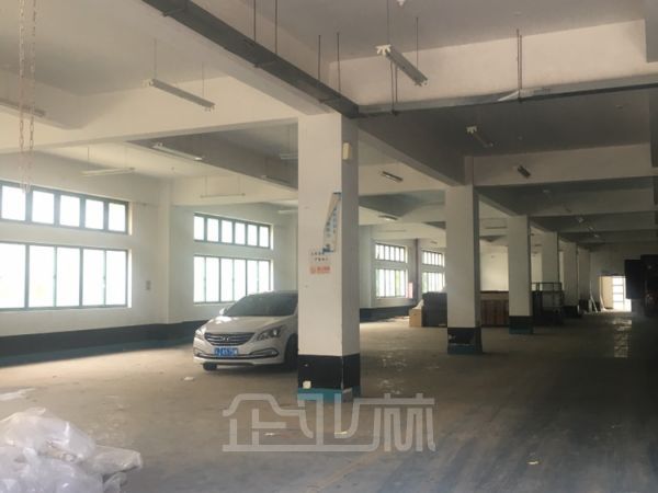 厂房正门图