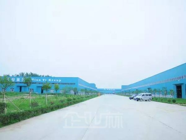 厂房正门图