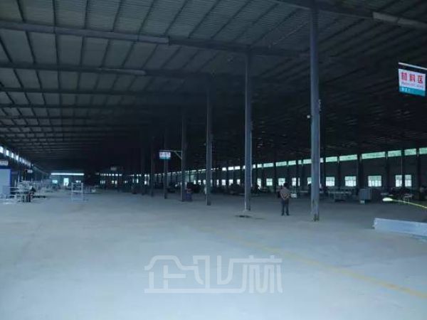 厂房正门图