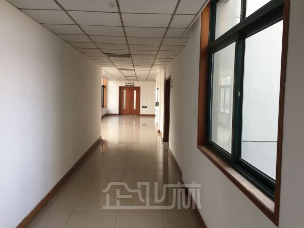 厂房正门图