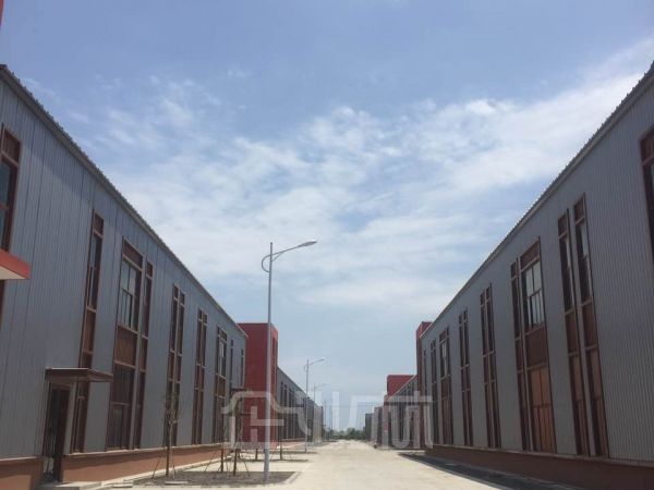厂房正门图