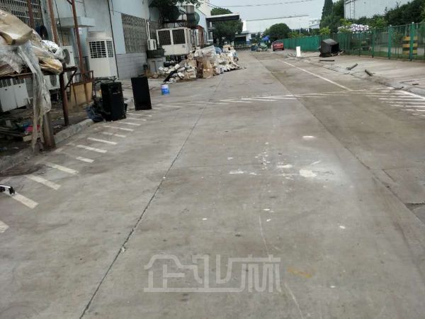 厂房正门图