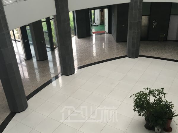 厂房正门图