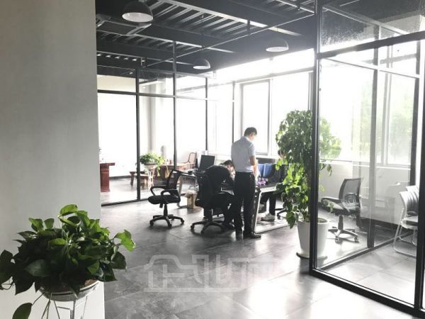 厂房正门图