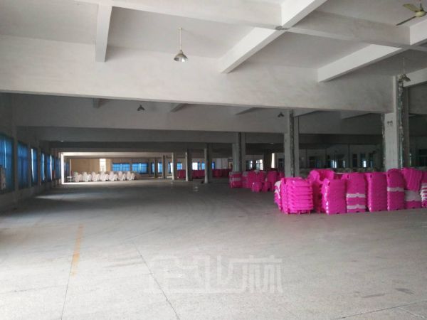 厂房正门图