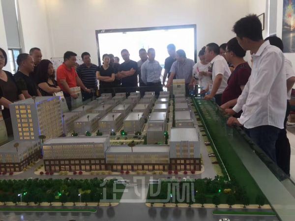 厂房正门图