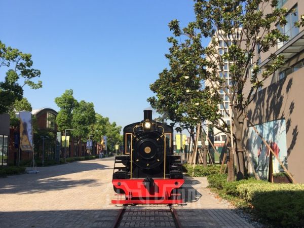 厂房正门图