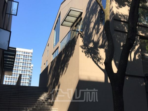 厂房正门图
