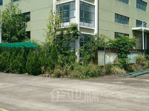 厂房正门图