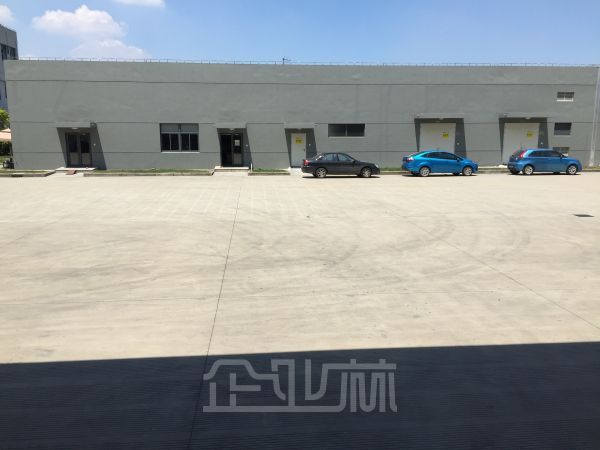 仓库正门图