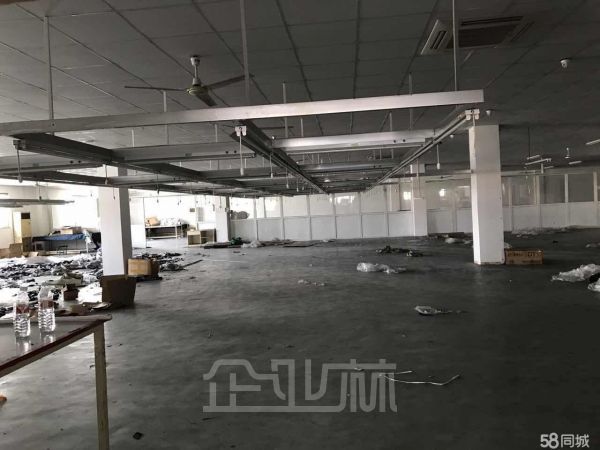 厂房正门图