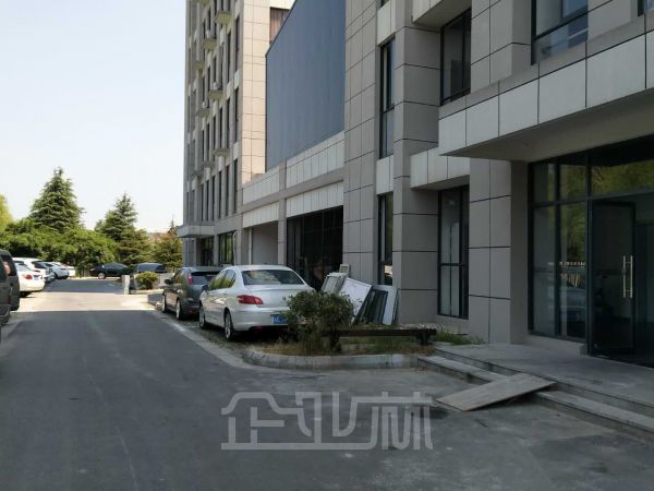 苏州工业园区附近630平楼上厂房出租