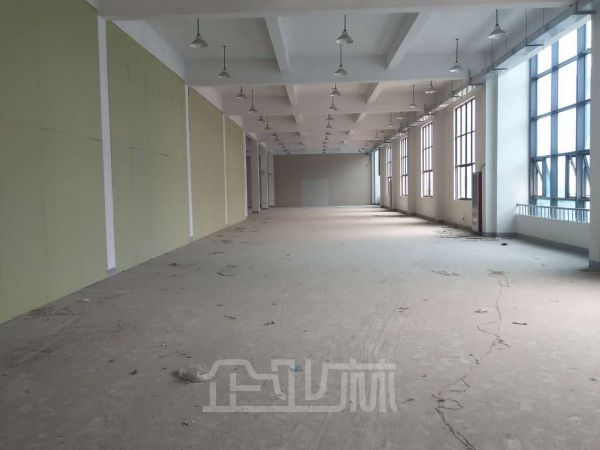 苏州吴中区1900平楼上厂房出租