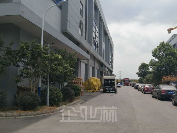厂房正门图