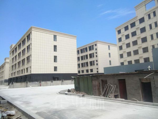 厂房正门图