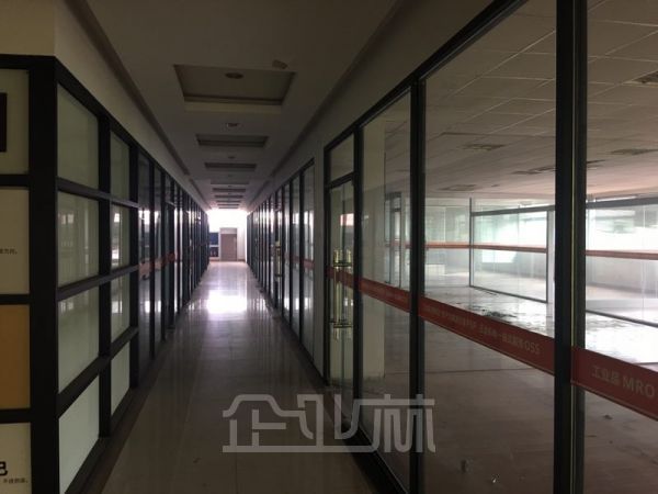厂房正门图