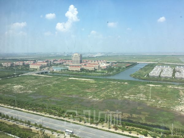 土地正门图
