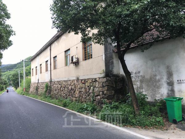 厂房正门图